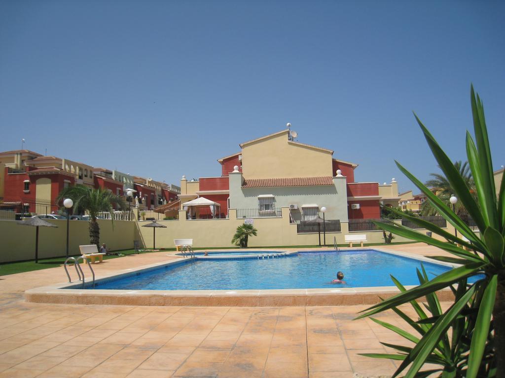 Bungalow Altos De La Bahia Torrevieja Room photo
